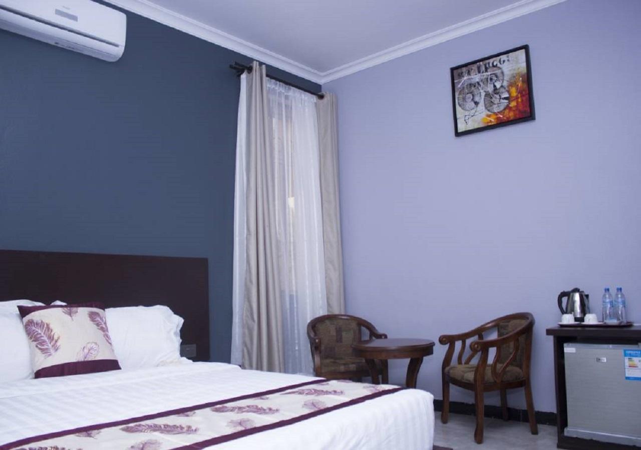 Hotel Desderia Mbeya Bagian luar foto