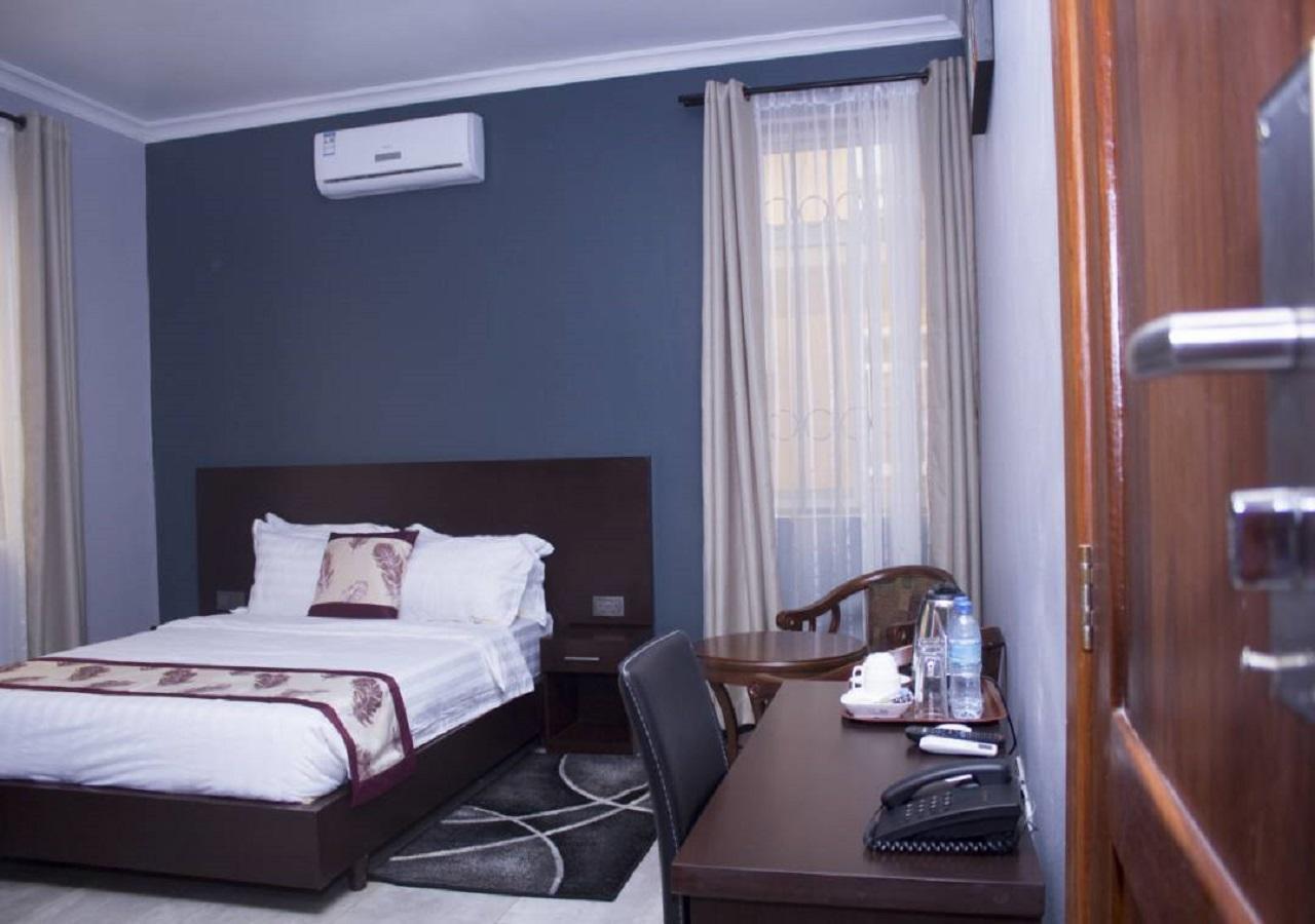 Hotel Desderia Mbeya Bagian luar foto