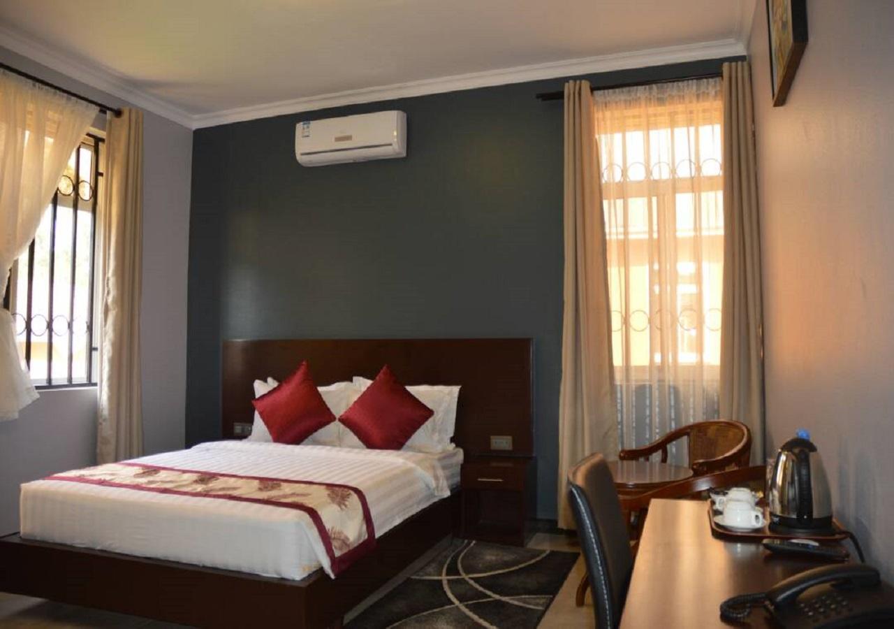 Hotel Desderia Mbeya Bagian luar foto